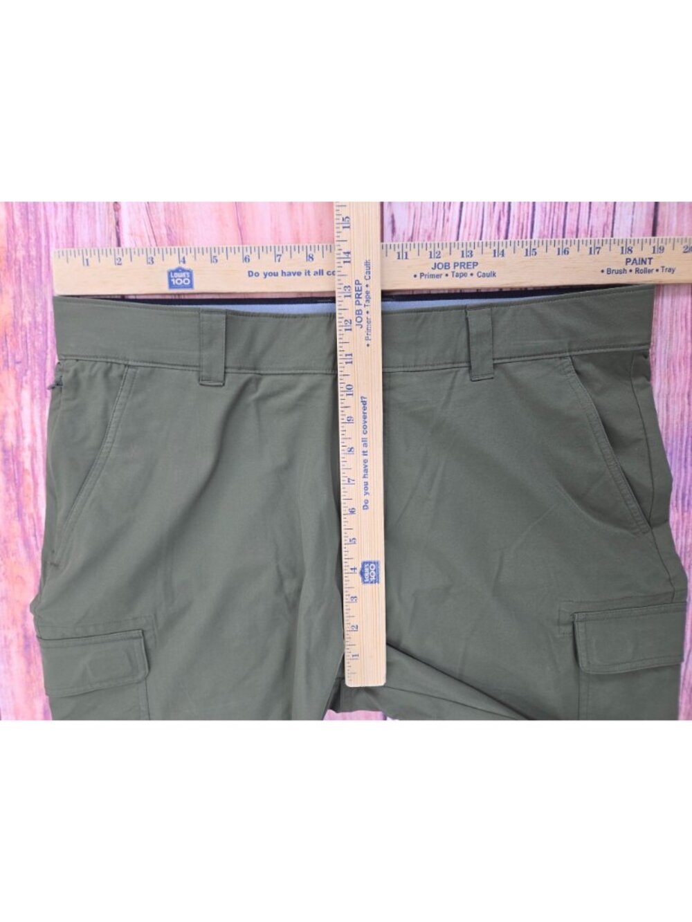 Orvis Men's Olive Green Cargo Shorts Size 36 - Picture 8 of 9